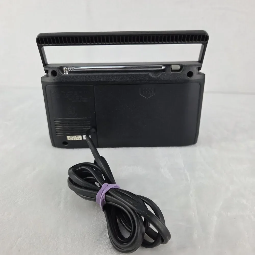 Vintage Sony FM/AM 2 BAND Radio ICF-24 Portable 4 AA Batteries/Power Cord-WORKS
